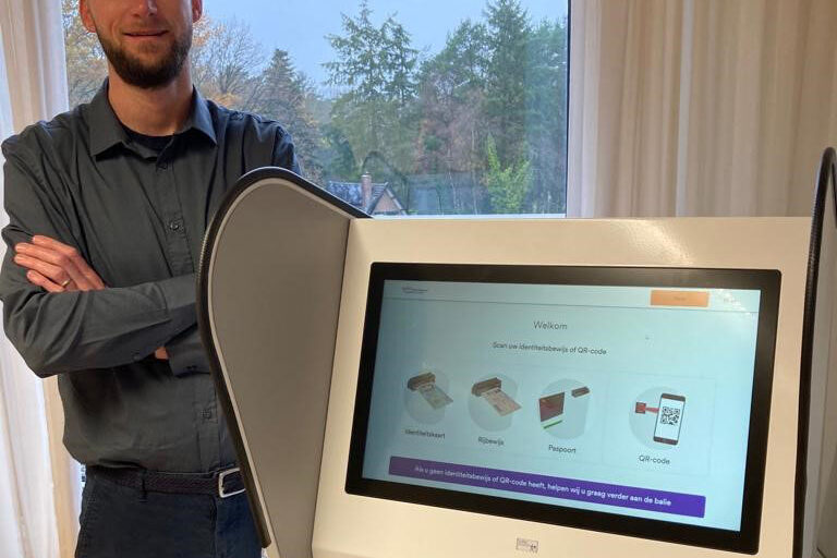 Een jaar na de introductie van aanmeldkiosken bij het Gelre Ziekenhuis.